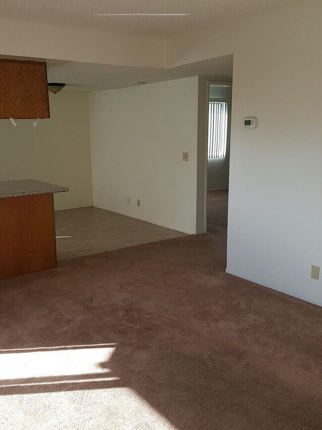 Building Photo - 1155 Johnson Dr