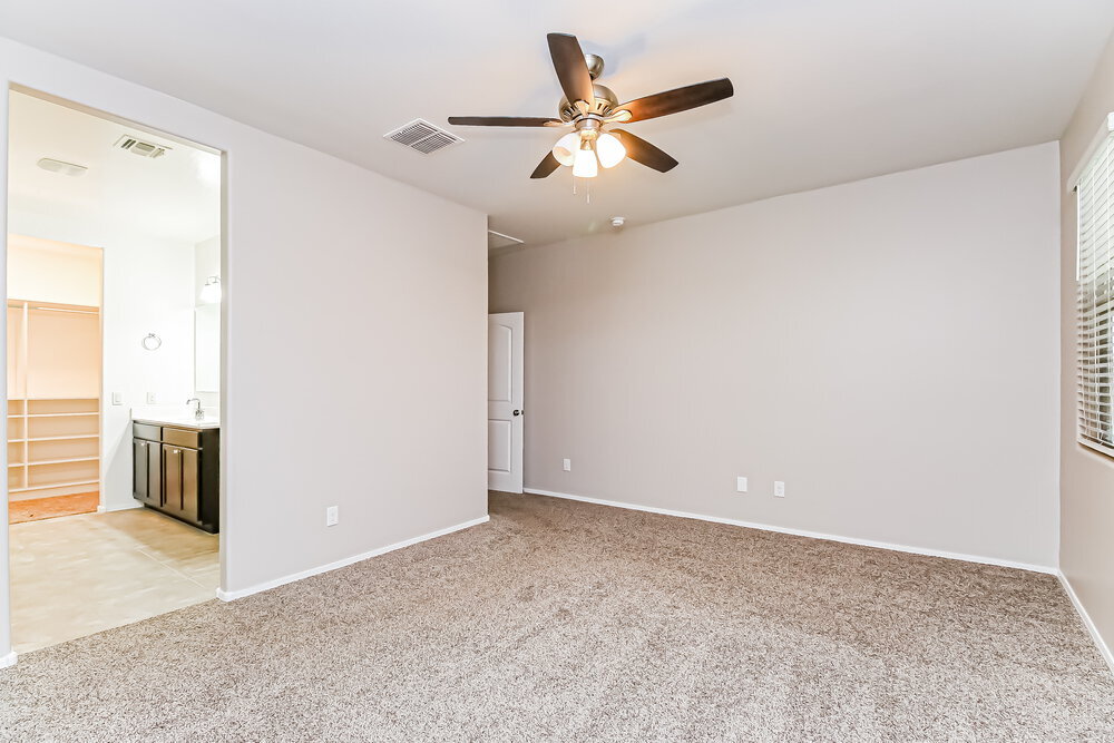 Building Photo - 4832 E Rhodium Dr