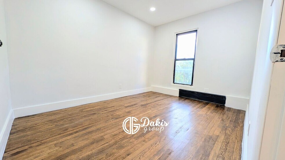 Building Photo - 25-33 23rd Street, DG1