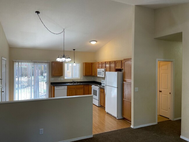 Building Photo - Adorable 3 Bedroom Home in Woodland Park