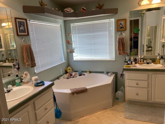 Building Photo - 51504 W Donald Dr