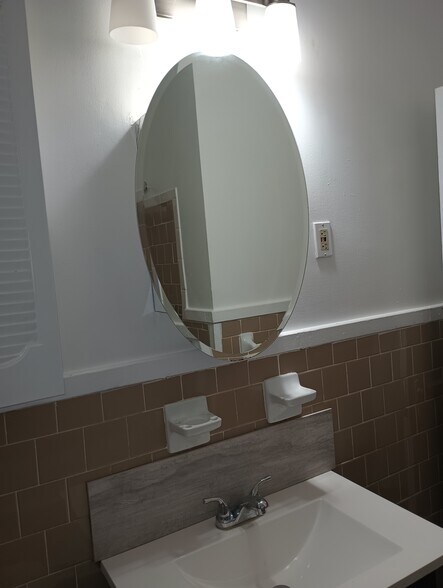 Building Photo - 295 Norwood Ave NE