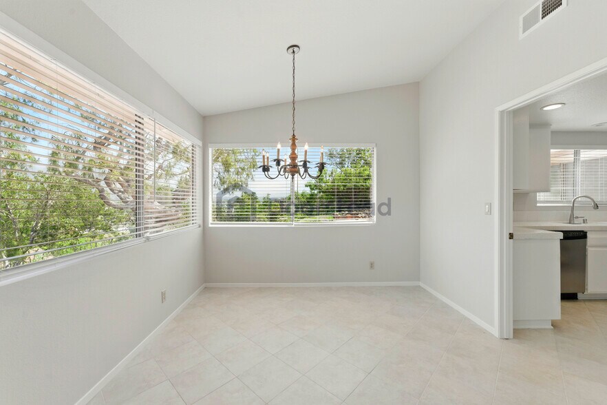 Building Photo - 609 Hoover Ct