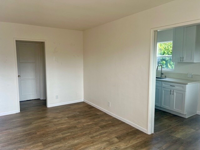 Building Photo - 5307 Roseland St