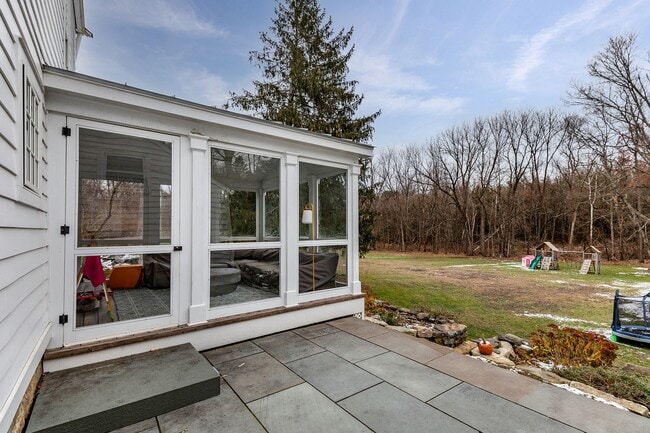 Building Photo - 12 S Kent Rd