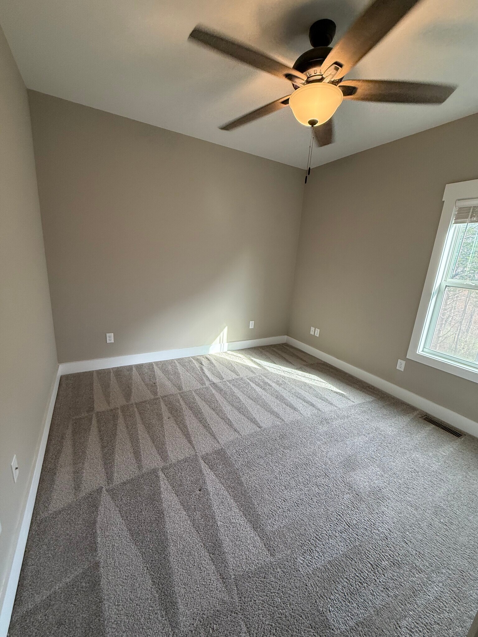 Building Photo - 1124 Cross Pointe Dr