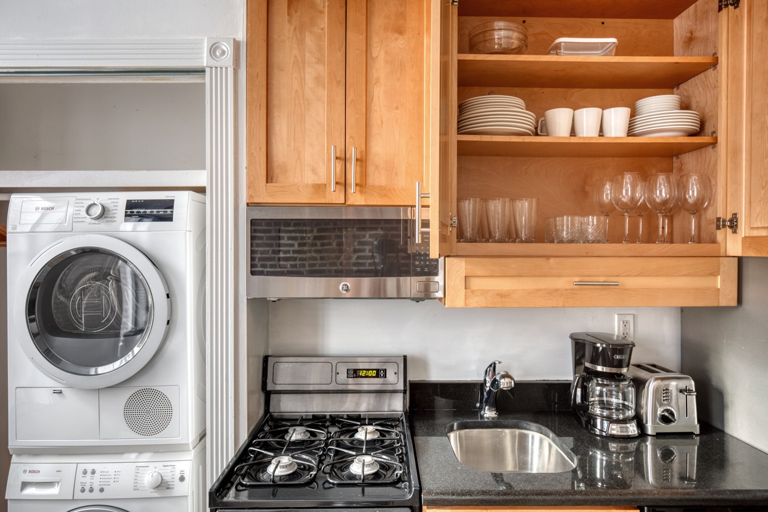 Building Photo - 221 Mott St