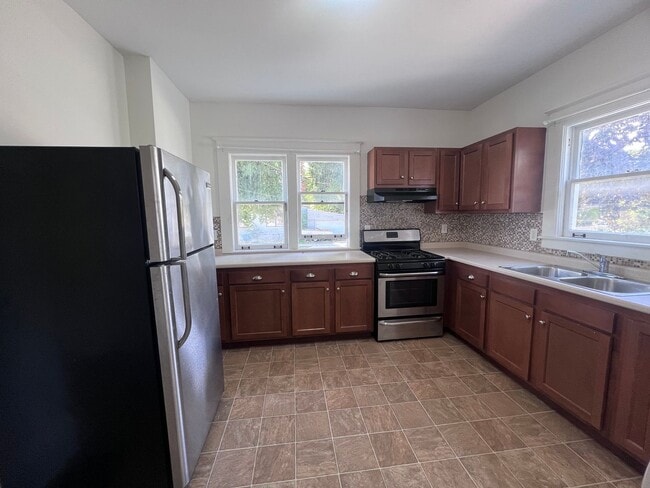 Building Photo - Spacious Four Bedroom Home Full of Character!