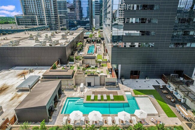 Building Photo - 210 Lavaca St