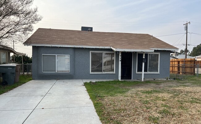 Primary Photo - 718 Charlana Dr