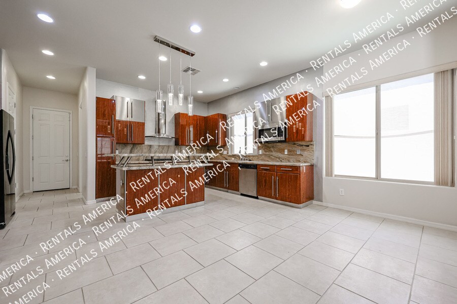Building Photo - 6290 W Admiral Way