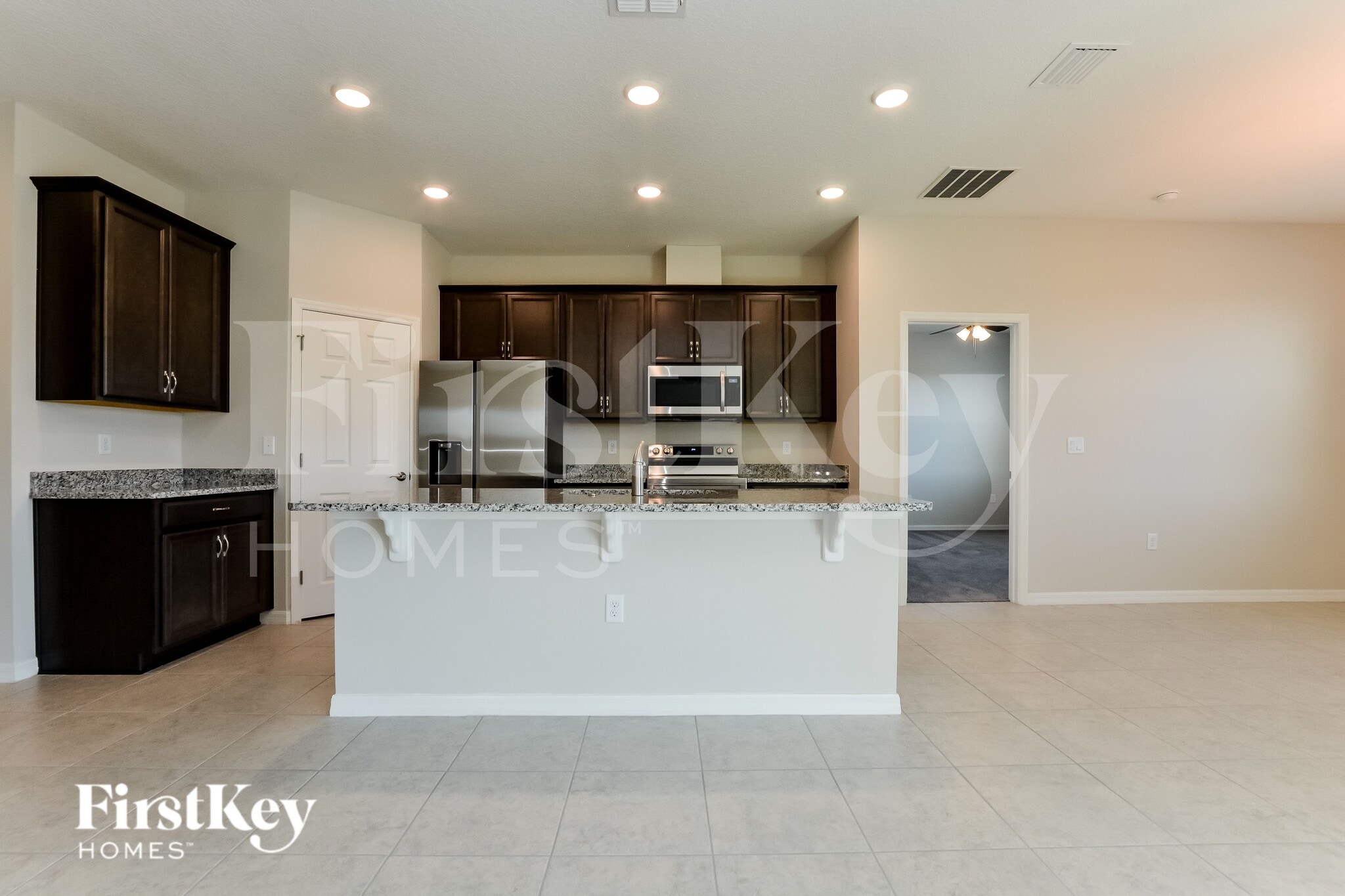 Building Photo - 1261 Spokane Pt