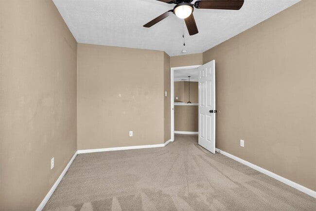 Building Photo - 20931 Deauville Dr