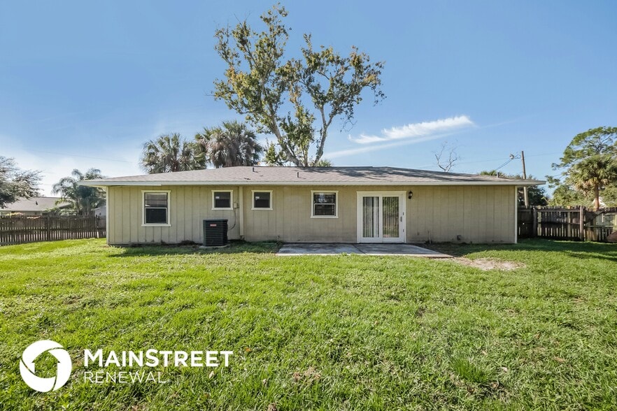 Building Photo - 5935 Acme Ave