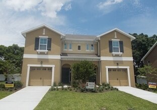 Building Photo - 1111 Peterson Pl