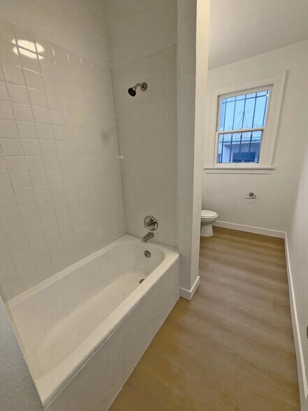 Building Photo - 2801 San Marino St