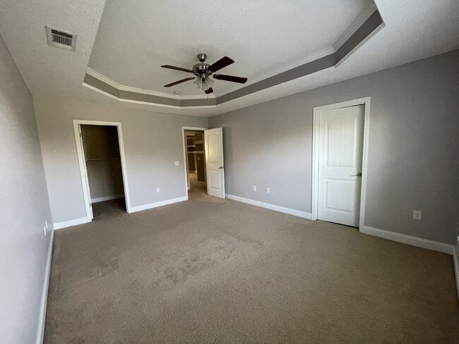 Building Photo - Home For Rent