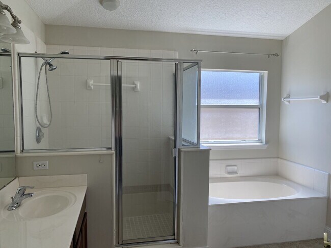 Building Photo - 9533 Maidstone Mill Dr W