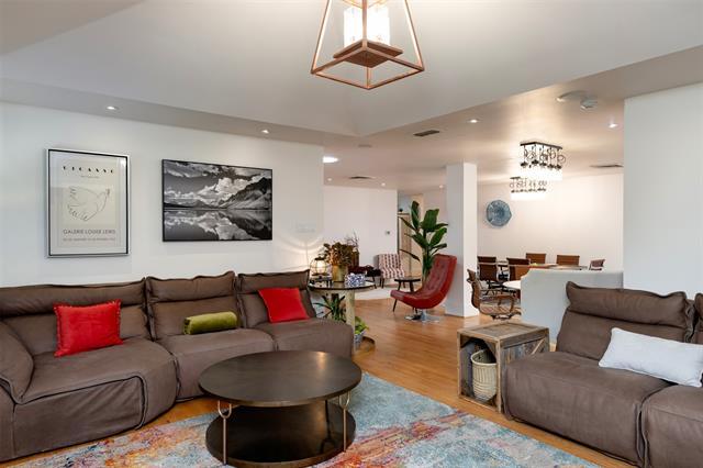 Building Photo - 803 Brookhurst Dr