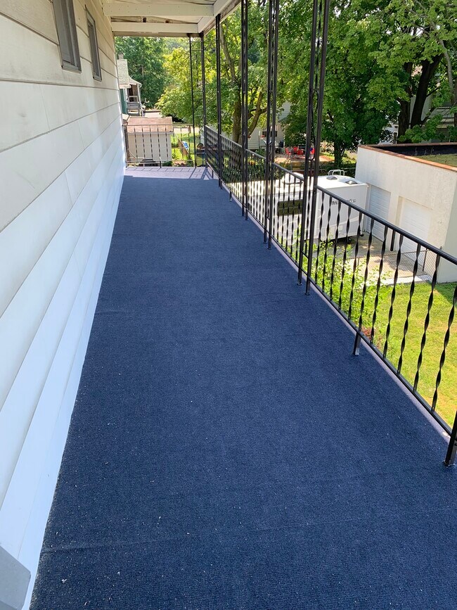 Building Photo - 816 Green Ridge St