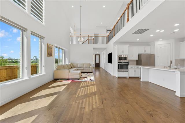 Building Photo - 1549 Pirene Aly