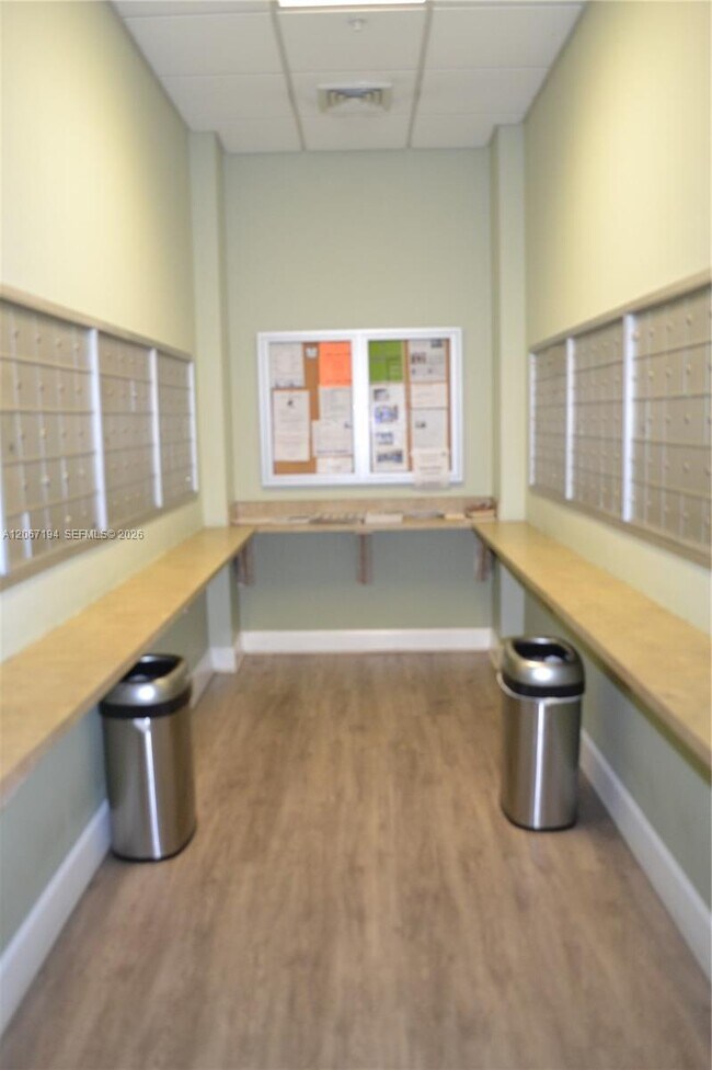 Building Photo - 50 Menores Ave