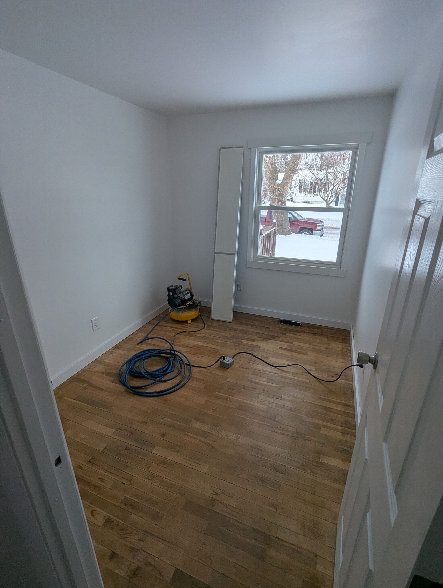 Building Photo - 4527 Hanover Ave