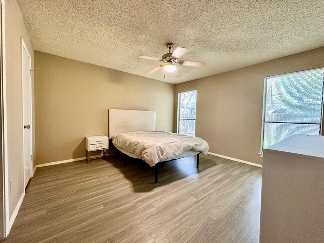 Building Photo - 14501 Donald Dr