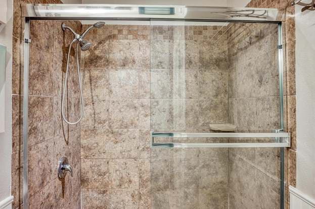 Building Photo - 420 N Villa Ct