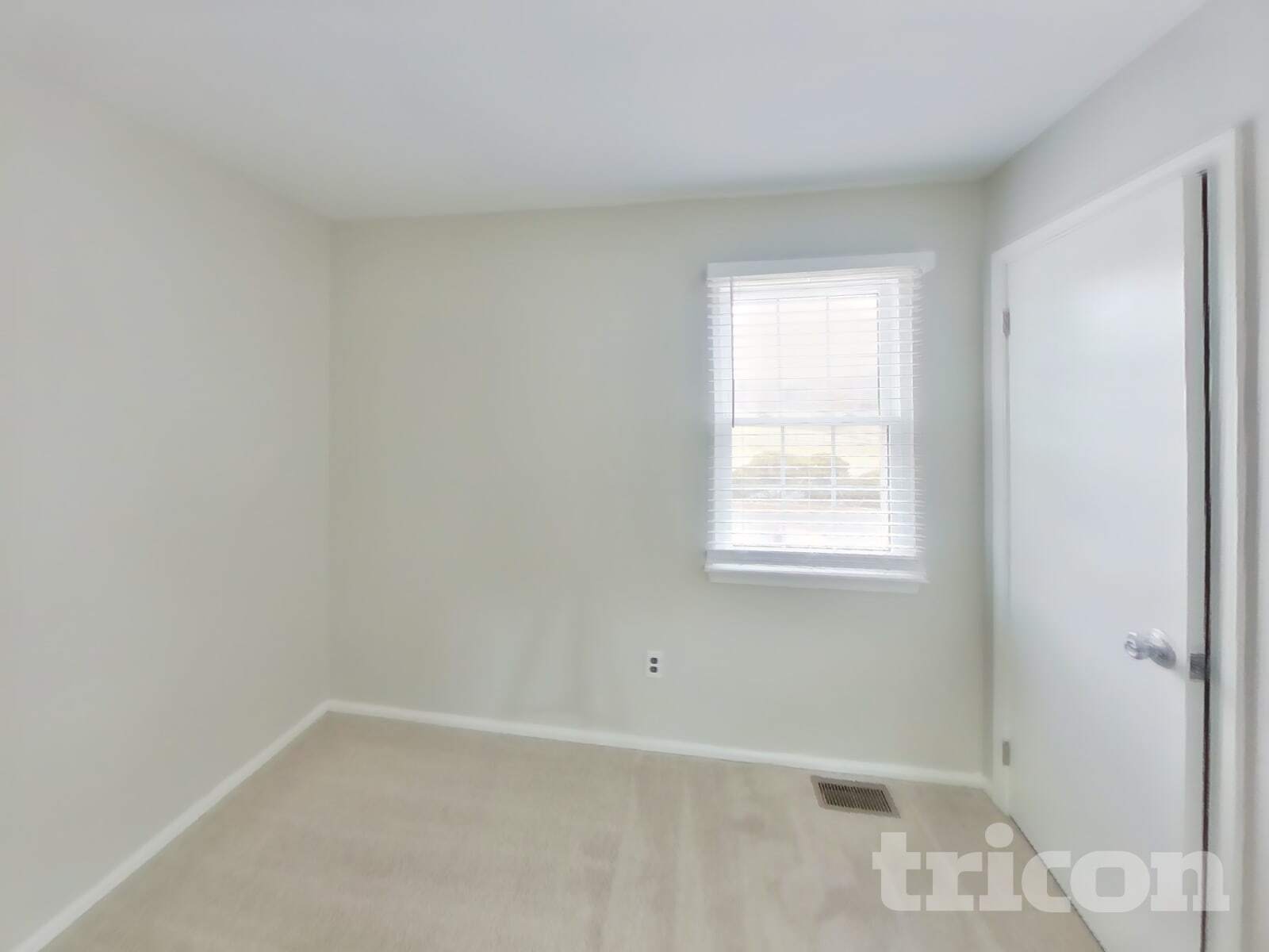 Building Photo - 275 Zieglerville Rd