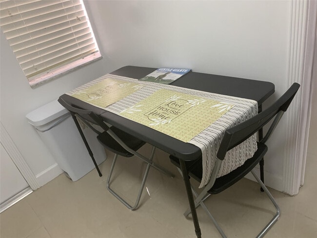 Building Photo - 2940 N Course Dr