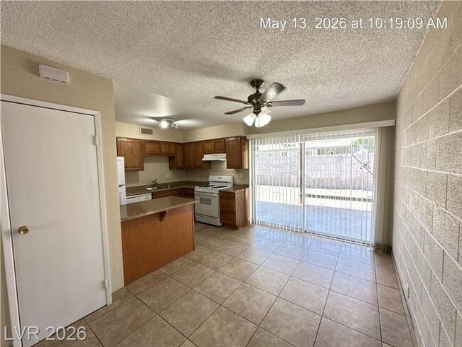 Building Photo - Cozy 4-Bedroom Home Near Las Vegas Strip with Large Yard & Covered Patio