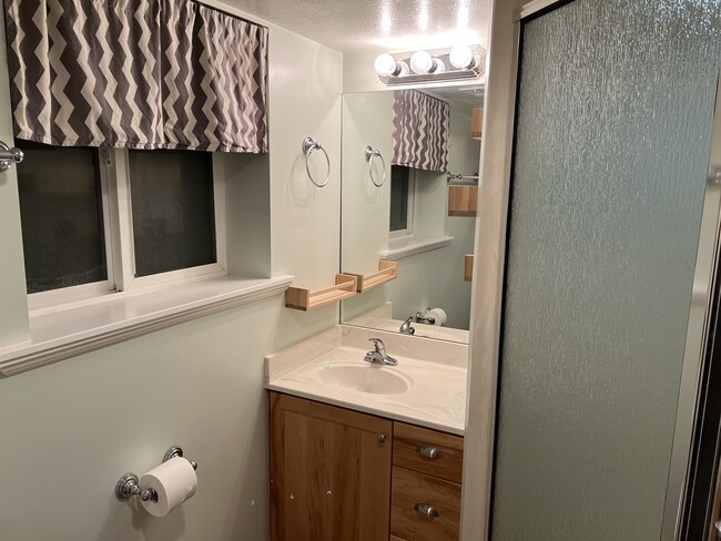 Bathroom with shower - 9193 S Saxby Pl