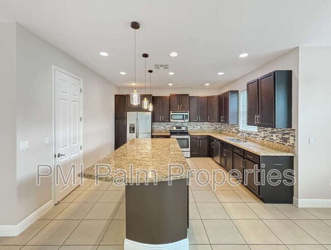 Building Photo - 3001 Strada Court