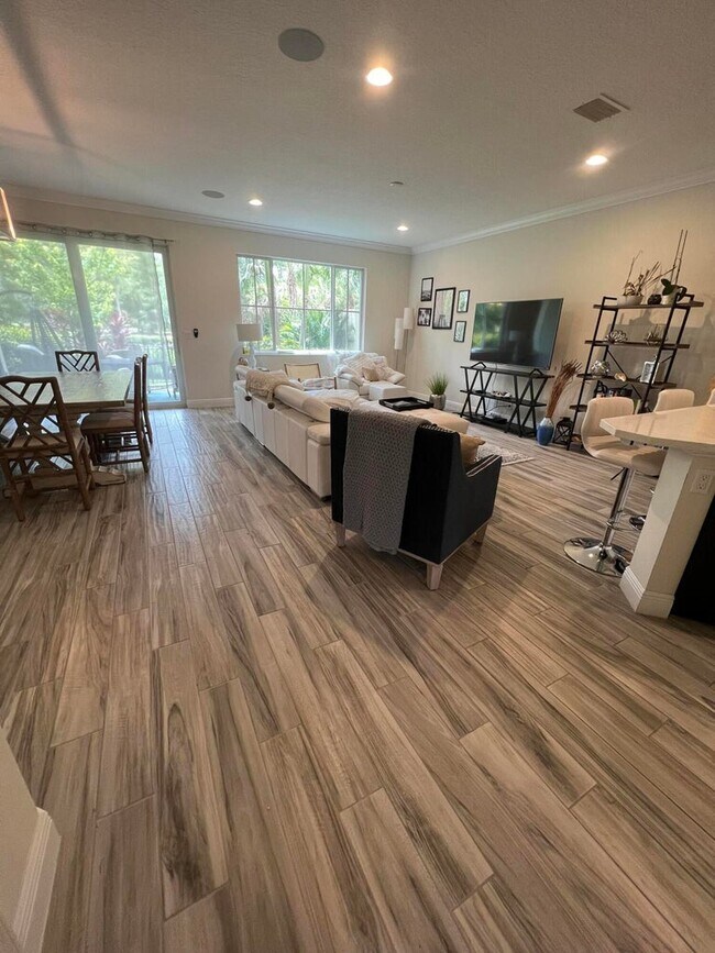 Building Photo - 15632 Italian Cypress Way