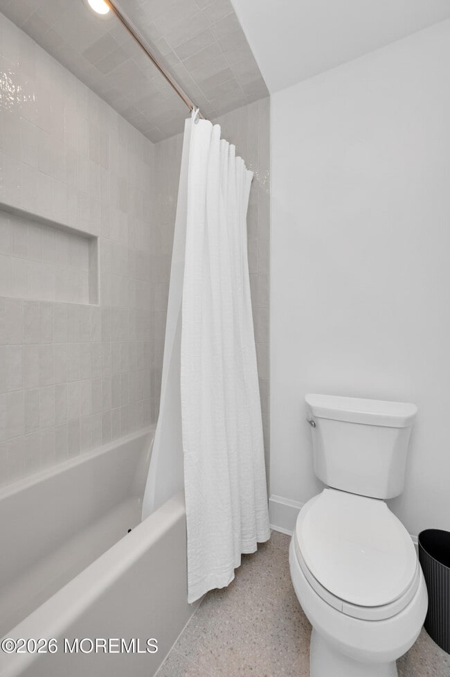 Building Photo - 29 4th Ave