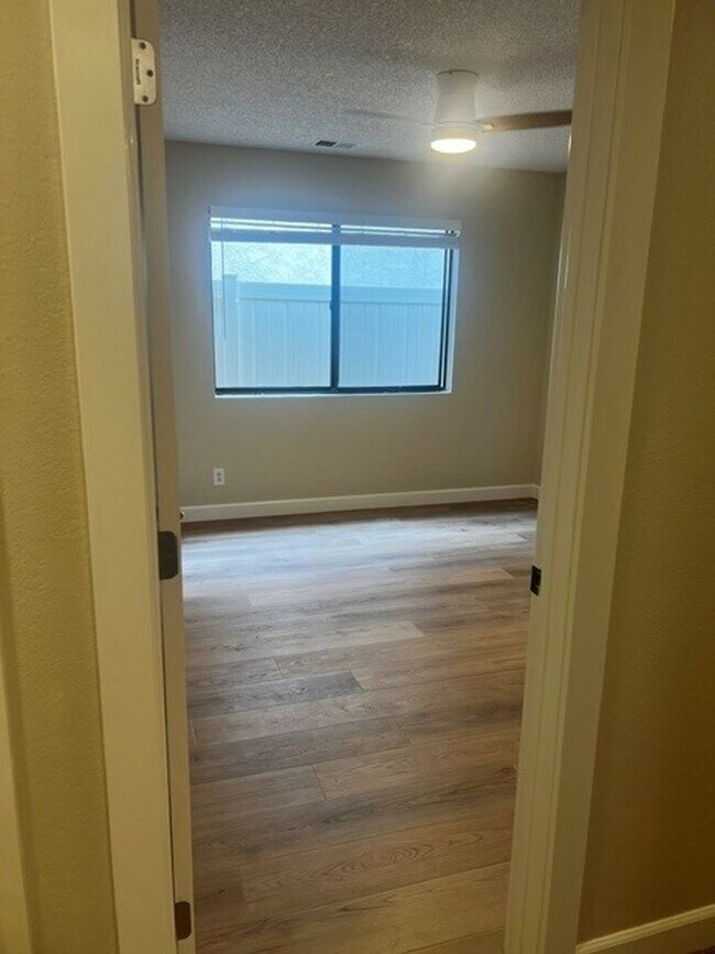 Building Photo - 133 Shadow Mountain Dr