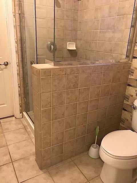 Shower - 8520 Kern Ave