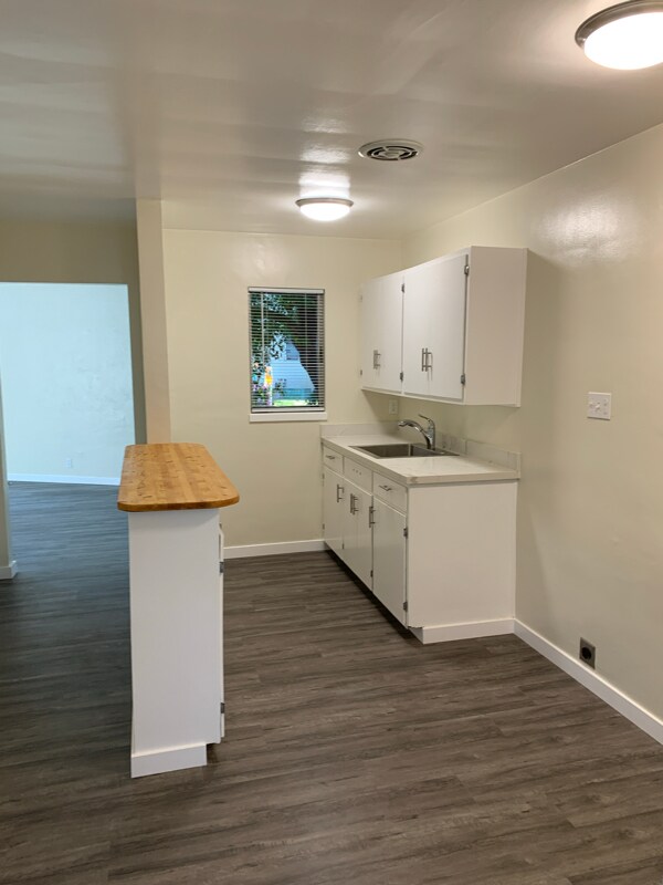 Building Photo - 16 Pacheco St