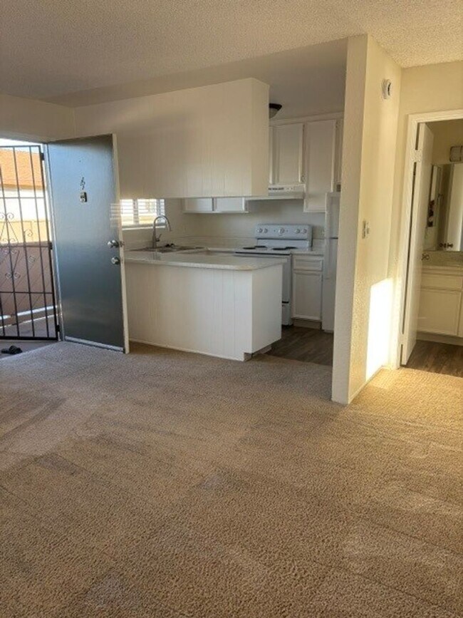 Interior Photo - Hemlock Apartments