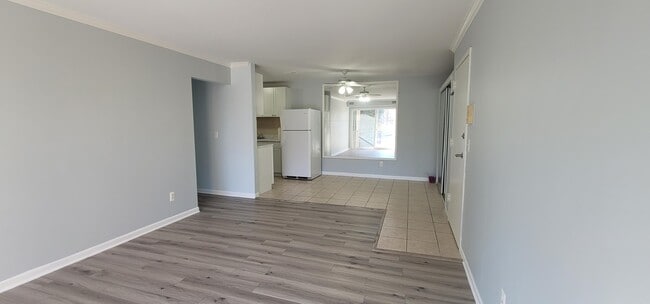 Building Photo - 38255 Fairway Ct