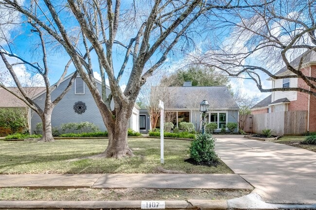 Building Photo - 1107 Stoney Hill Dr