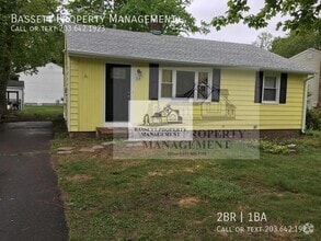 Building Photo - 34 Maple Ave