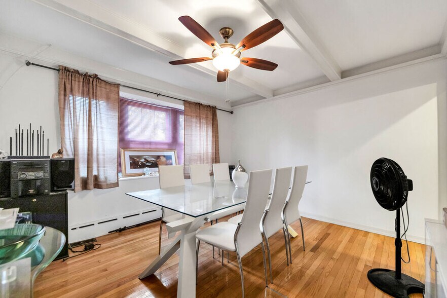 Building Photo - 817 Ashbourne Rd