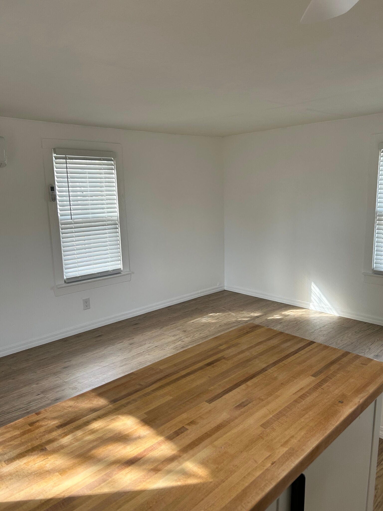 Building Photo - 2443 4th Ave N