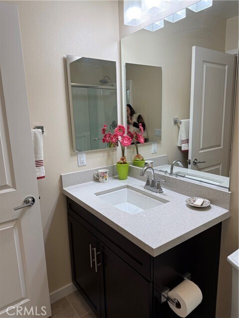 Building Photo - 717 S Azusa Ave