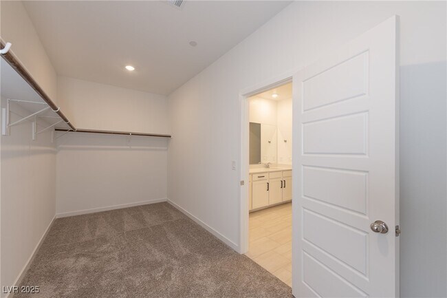 Building Photo - 494 Francesca Crst St