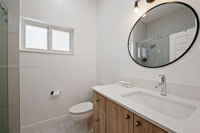 Building Photo - 3103 SW 140th Ave