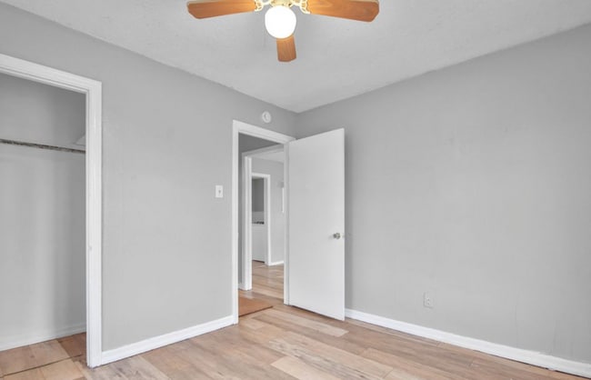 Building Photo - 2205 39th St