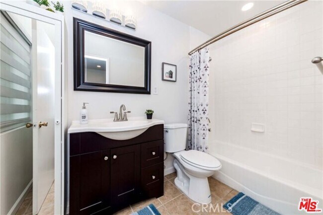 Building Photo - 1238 S Muirfield Rd